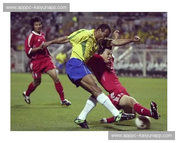 绿茵风云涌，激情对决燃！巴西国际与费古埃伦恩怨情仇录